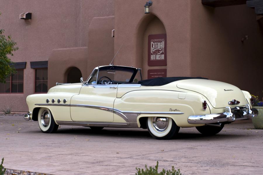  Buick Roadmaster Convertible 1951 года  (фото 2 из 2)